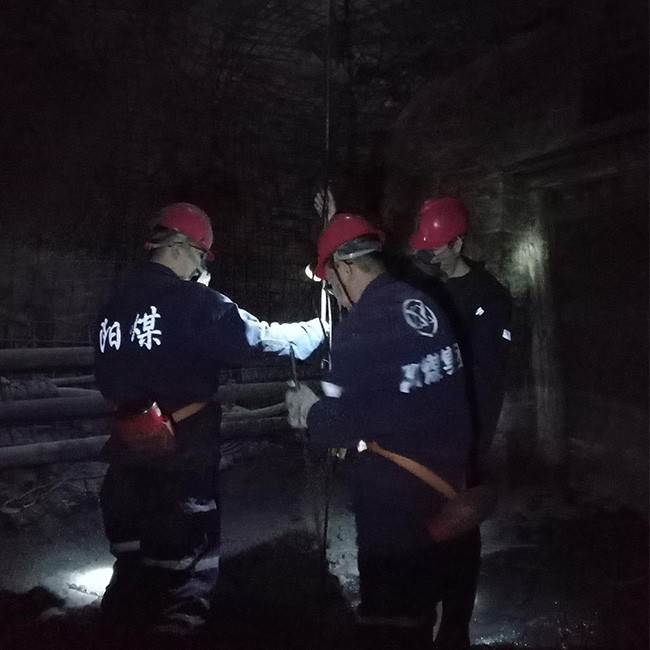 钻孔岩石抗压强度测试图1